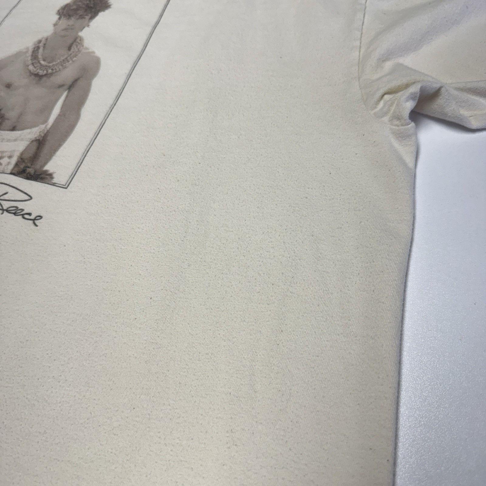 Vintage Vintage Kim Taylor Reese Hawaii T Shirt Cream Mens XL Size US XL / EU 56 / 4 - 7 Thumbnail