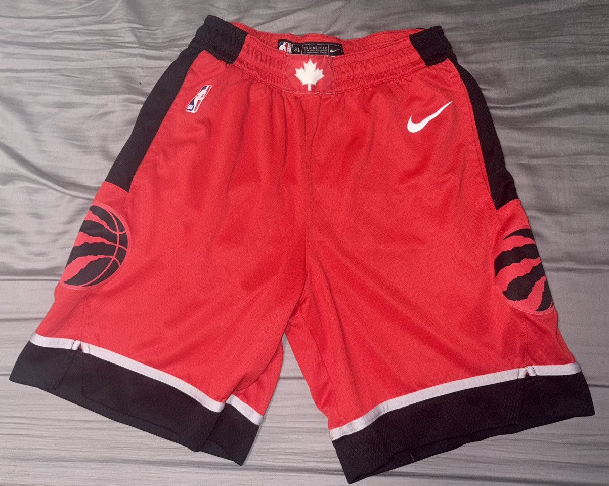 Nike Toronto Raptors Nike Basketball Shorts Size US 34 / EU 50 - 1 Thumbnail