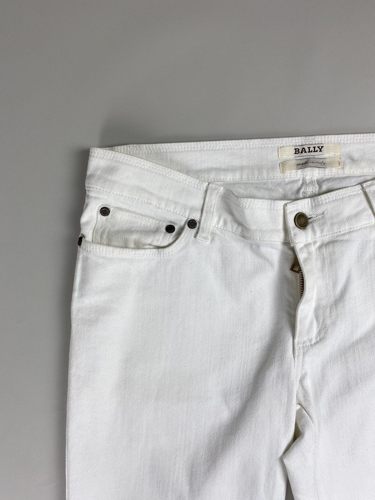 Bally Bally Ladies denim jeans size US 10 IT 44 white Size 32" / US 10 / IT 46 - 11 Thumbnail