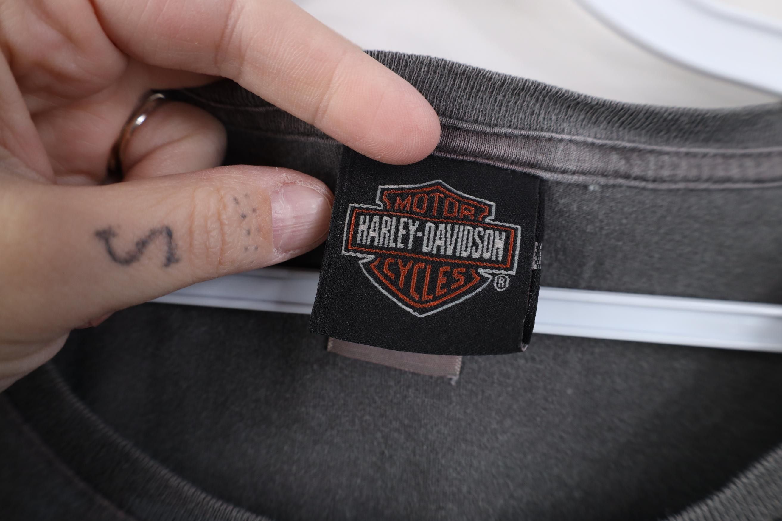 Harley Davidson Vintage Y2K Harley Davidson Tribal Eagle Stonewash T-Shirt Size L / US 10 / IT 46 - 6 Thumbnail