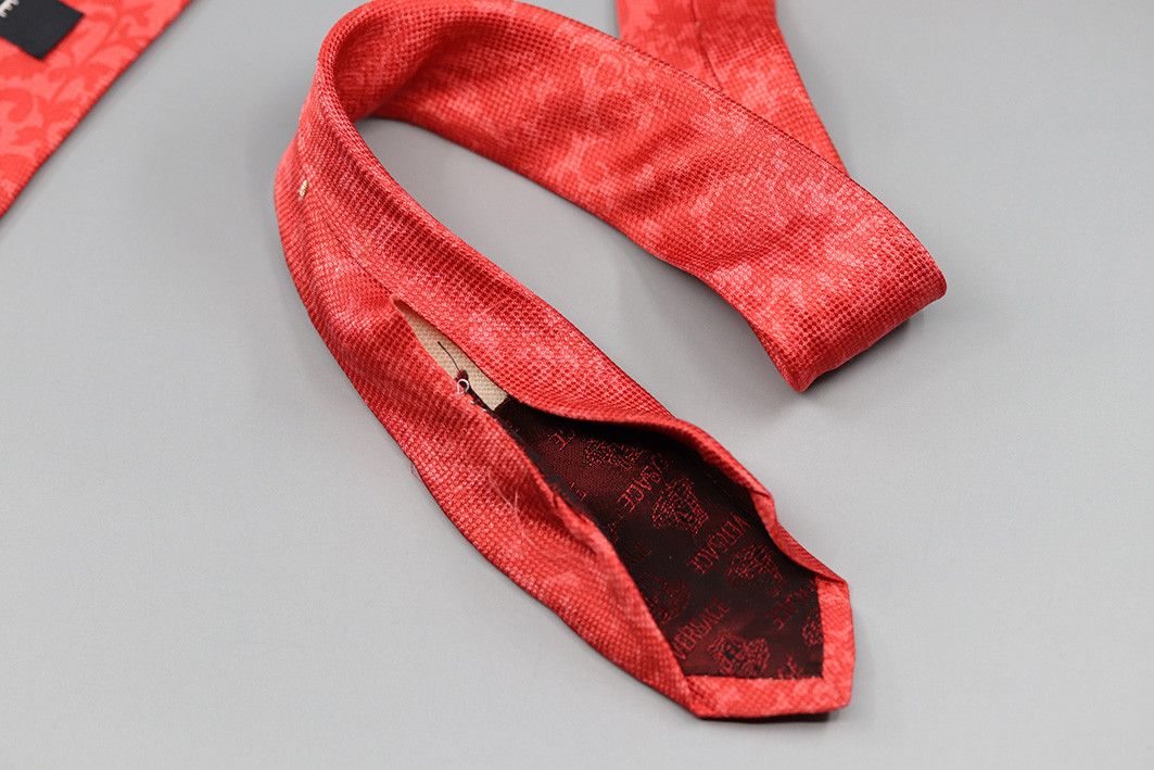 Versace × Vintage Versace Red Baroque Silk Tie with Medusa Emblem Size ONE SIZE - 5 Thumbnail