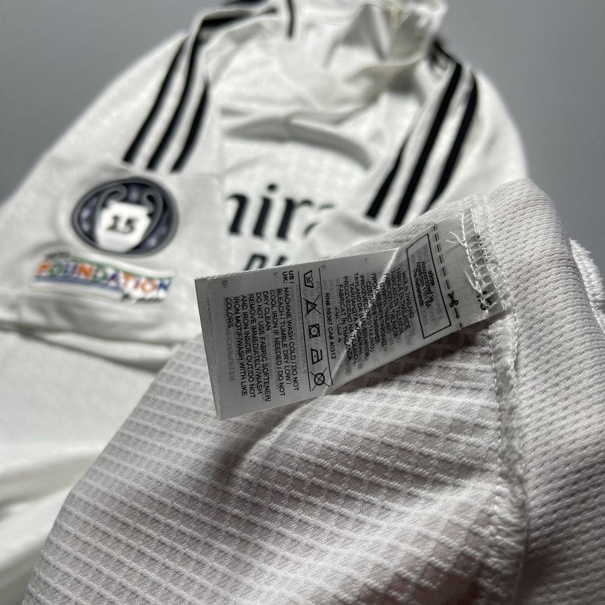 Adidas REAL MADRID ADIDAS 2024/2025 FOOTBALL HOME JERSEY #7 VINI Size US XL / EU 56 / 4 - 10 Thumbnail