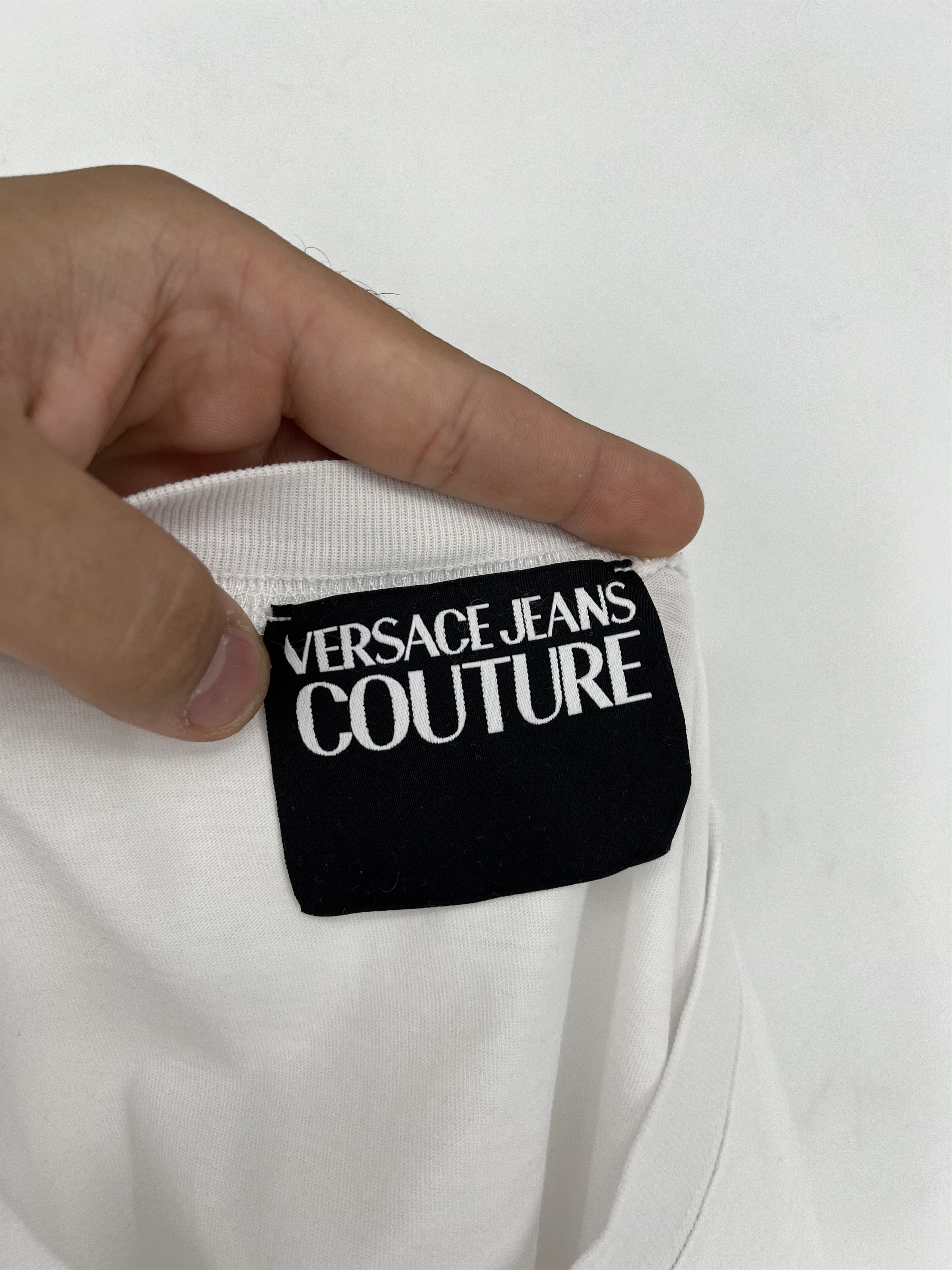 Versace VERSACE JEANS COUTURE GOLD LOGO T SHIRT-WHITE Size M / US 6-8 / IT 42-44 - 7 Thumbnail