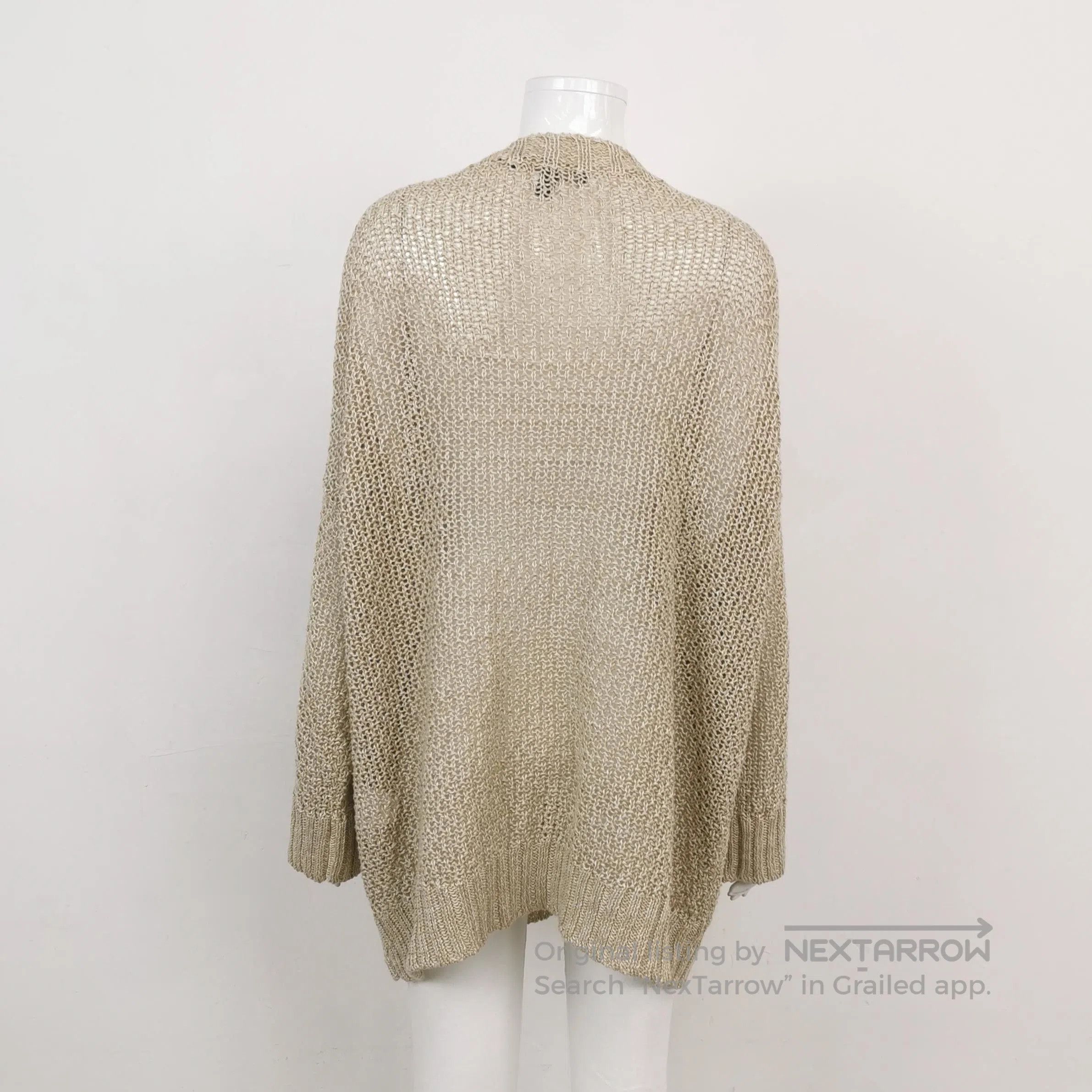 Weekend Max Mara Weekend Max Mara XL V-Neck Long-Sleeve Sweater. Size XS / US 0-2 / IT 36-38 - 1 Thumbnail