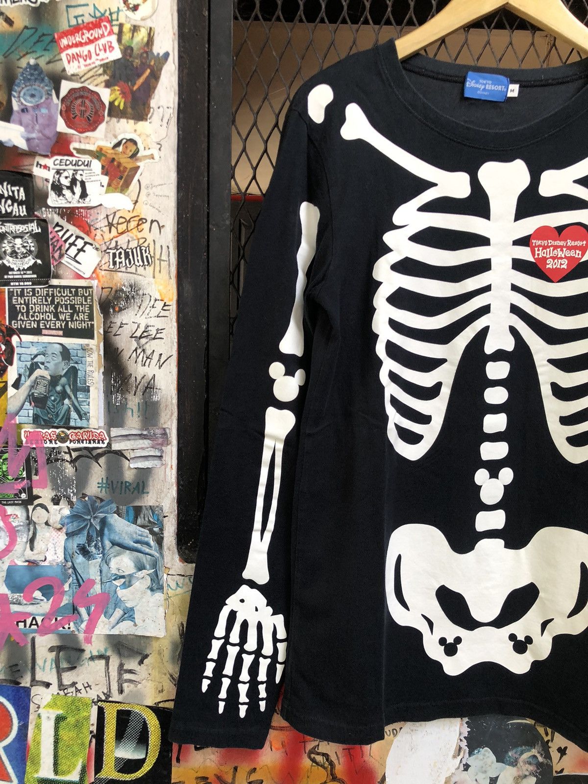Disney × Japanese Brand × Vintage TOKYO DISNEY SKELETON HALLOWEEN 2012 Size US M / EU 48-50 / 2 - 3 Thumbnail
