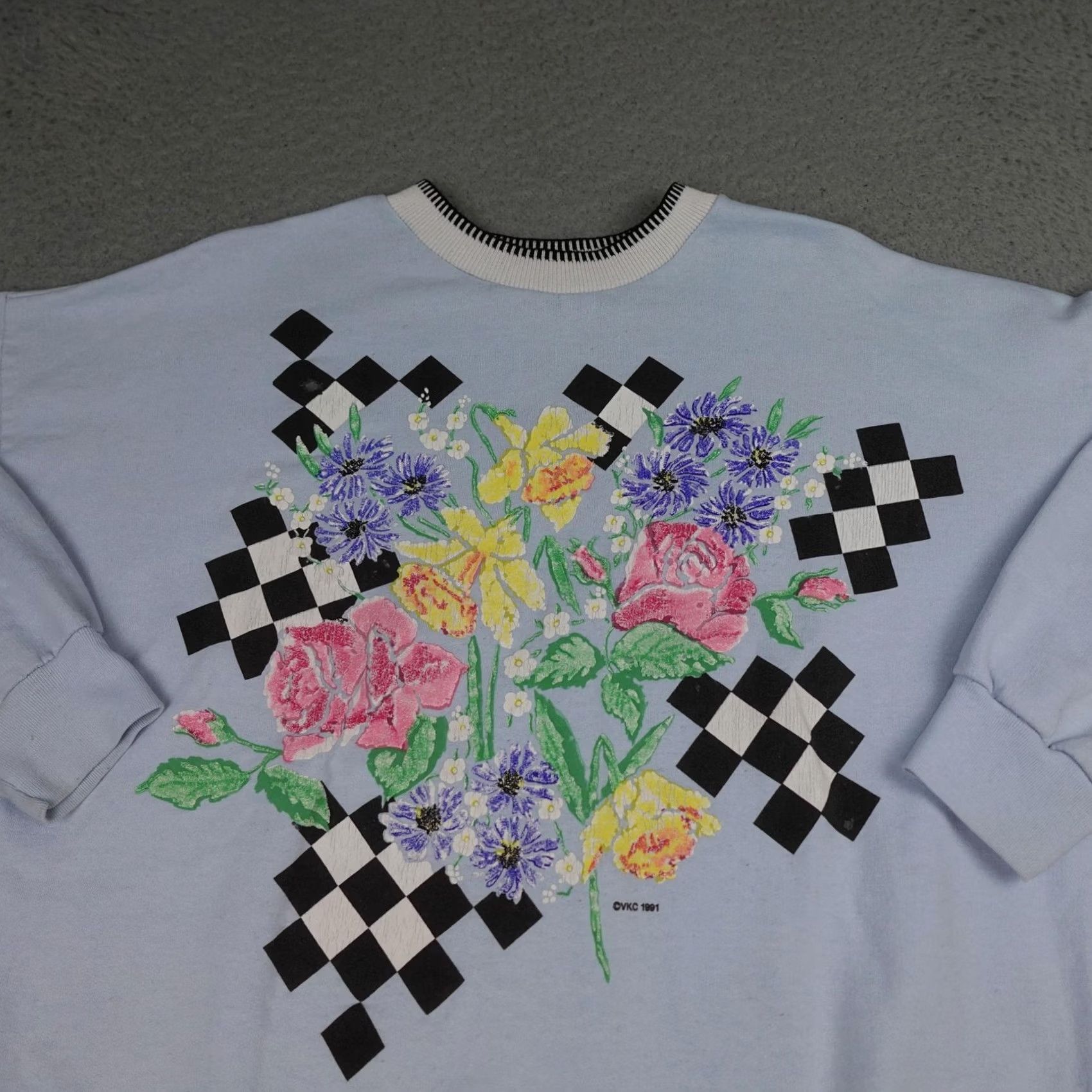 Vintage VINTAGE Briazzi Sweatshirt Womens L Blue Floral Checkerboard Graphic 90s Womens Size L / US 10 / IT 46 - 3 Thumbnail
