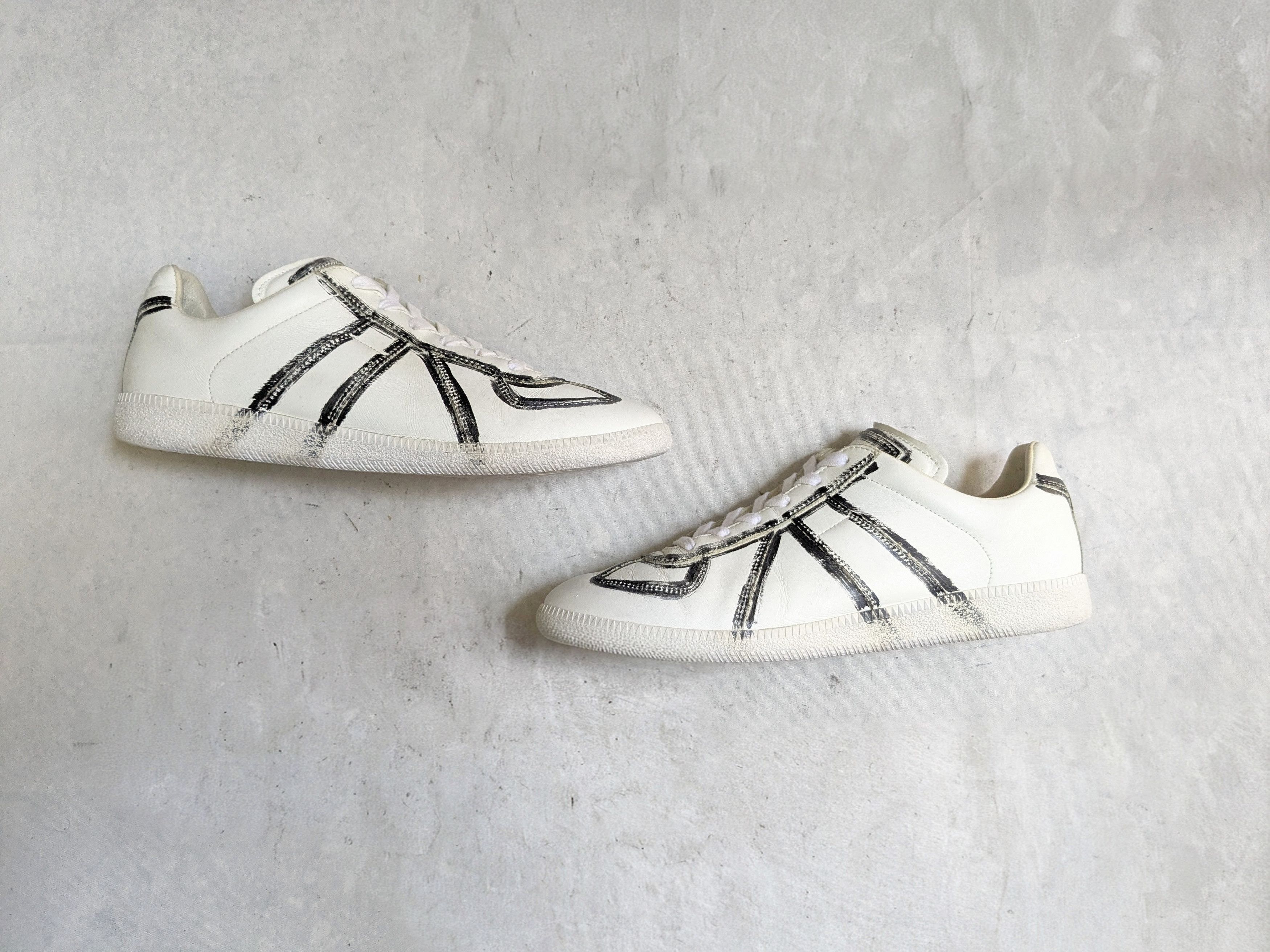 Maison Margiela Maison Margiela Replica Low Sneakers Size 43 | Grailed