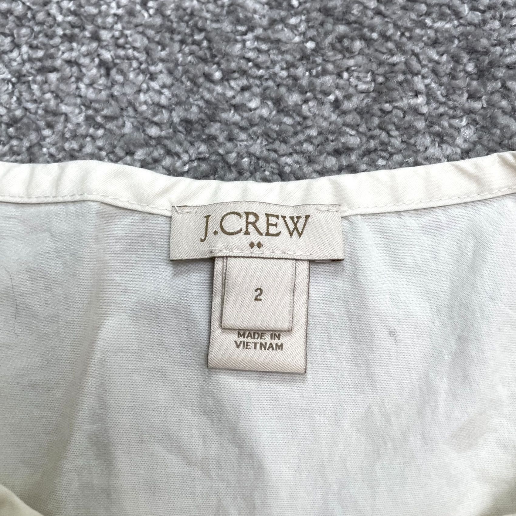 J.Crew J.Crew Ivory Ruffle Tank Blouse Womens Size 2 Sleeveless Casual Keyhole Cotton Blend Size XS / US 0-2 / IT 36-38 - 6 Thumbnail