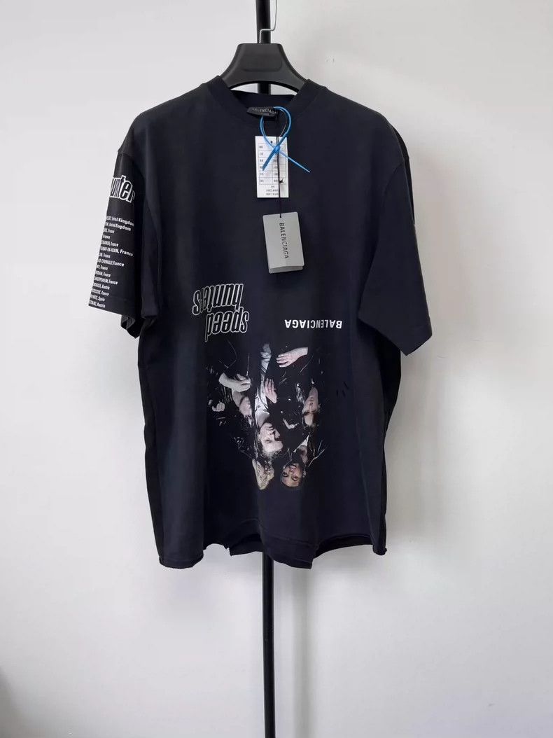 【BALENCIAGA】Speed Hunter Upside Down Tシャツ ロゴ Balenciaga Speed Hunter Upside Down T-Shirt — CONSUMED