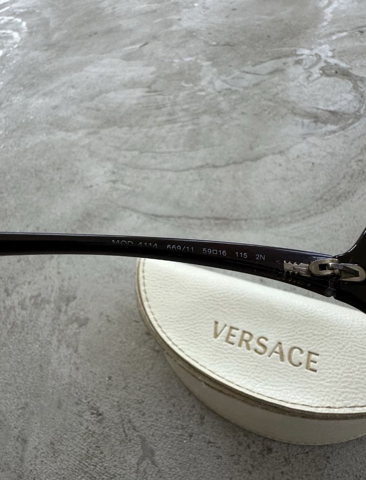 Versace Vintage Sunglasses Versace Metal Logo Women’s Size ONE SIZE - 8 Thumbnail