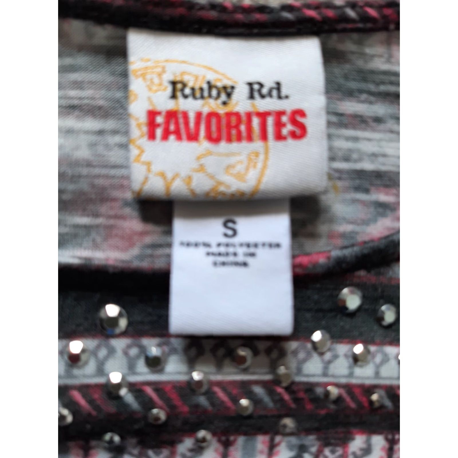 Vintage Ruby Rd Woman's Top Blouse Long Sleeve S Pink Embellished Polyester Gray Small Womens Size S / US 4 / IT 40 - 3 Thumbnail