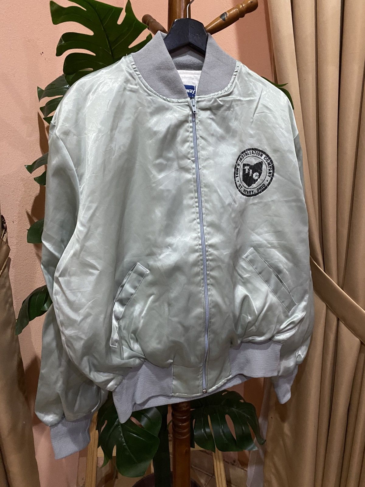 Holloway Vintage Holloway Silver Bomber Jacket USA Made Size US L / EU 52-54 / 3 - 3 Thumbnail