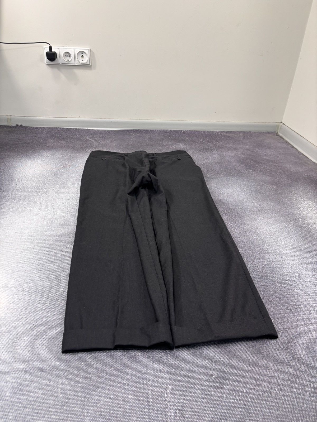 Corneliani Corneliani Men’s Charcoal Black Pleated Wool Dress Pants Size US 36 / EU 52 - 15 Thumbnail