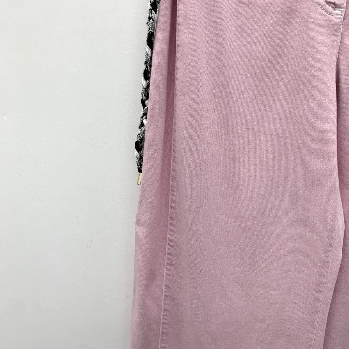 Chanel Chanel Pink Side Woven Tie Straight-leg Denim Pants K26WX Size 25" / US 0 / IT 36 - 4 Thumbnail