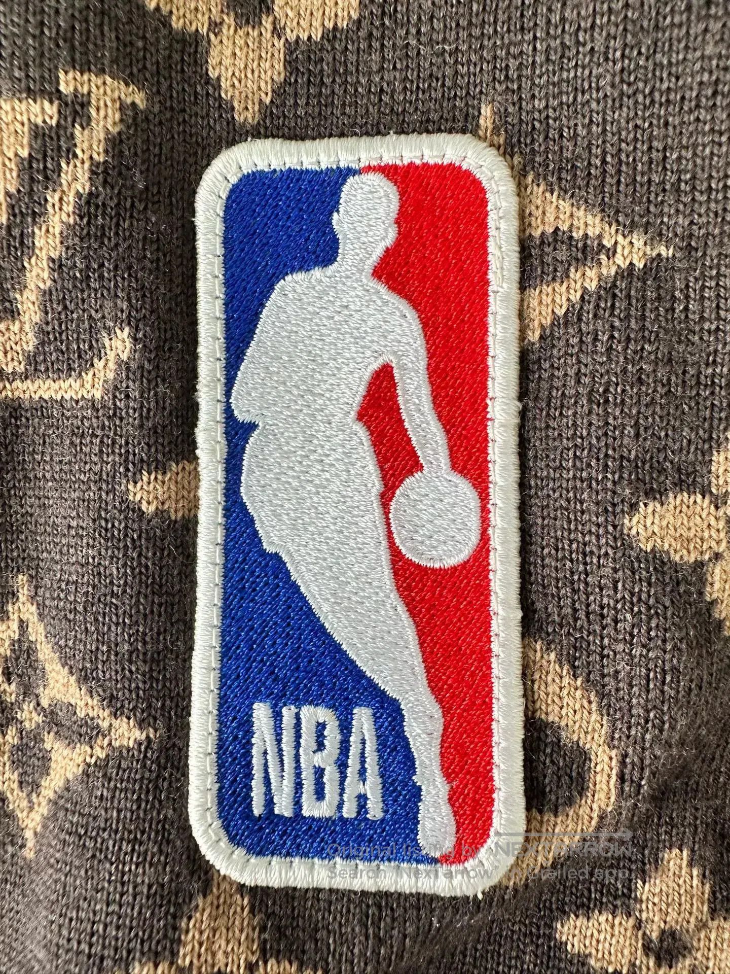 Louis Vuitton louis vuitton nba logo knit jacket for men. Size US S / EU 44-46 / 1 - 5 Thumbnail