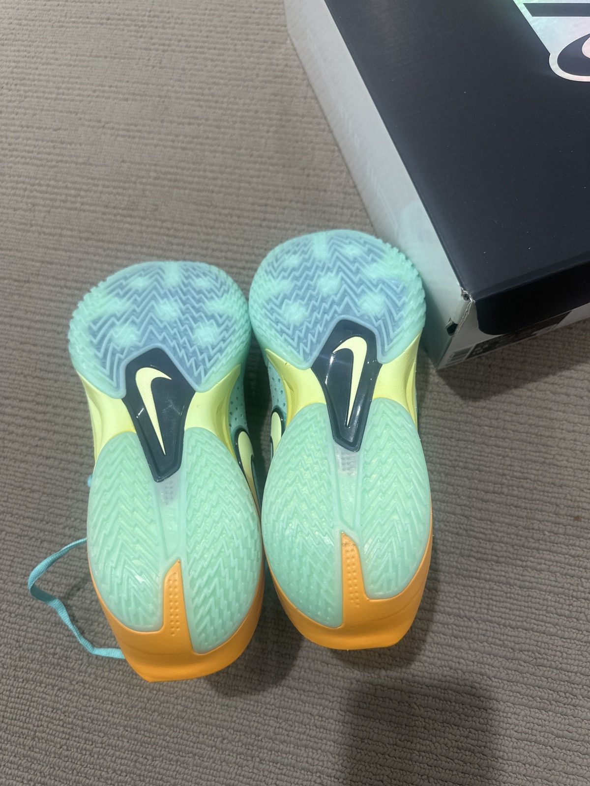 Nike Brand new never worn. Size US 8.5 / EU 41-42 - 4 Thumbnail