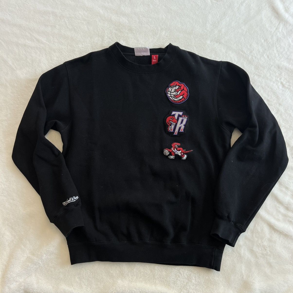 Mitchell & Ness Mitchell & Ness Toronto Raptors black crewneck sweatshirt L Size US L / EU 52-54 / 3 - 1 Thumbnail