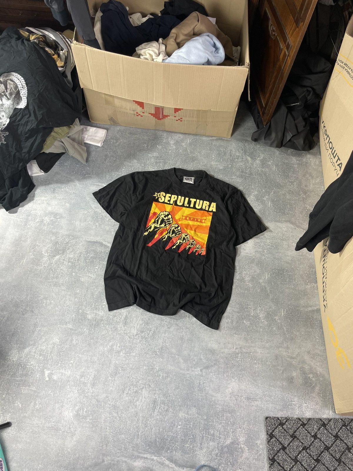 Band Tees Vintage The Rox Sepultura nation big lgoo tee t-shirt Size US L / EU 52-54 / 3 - 1 Thumbnail