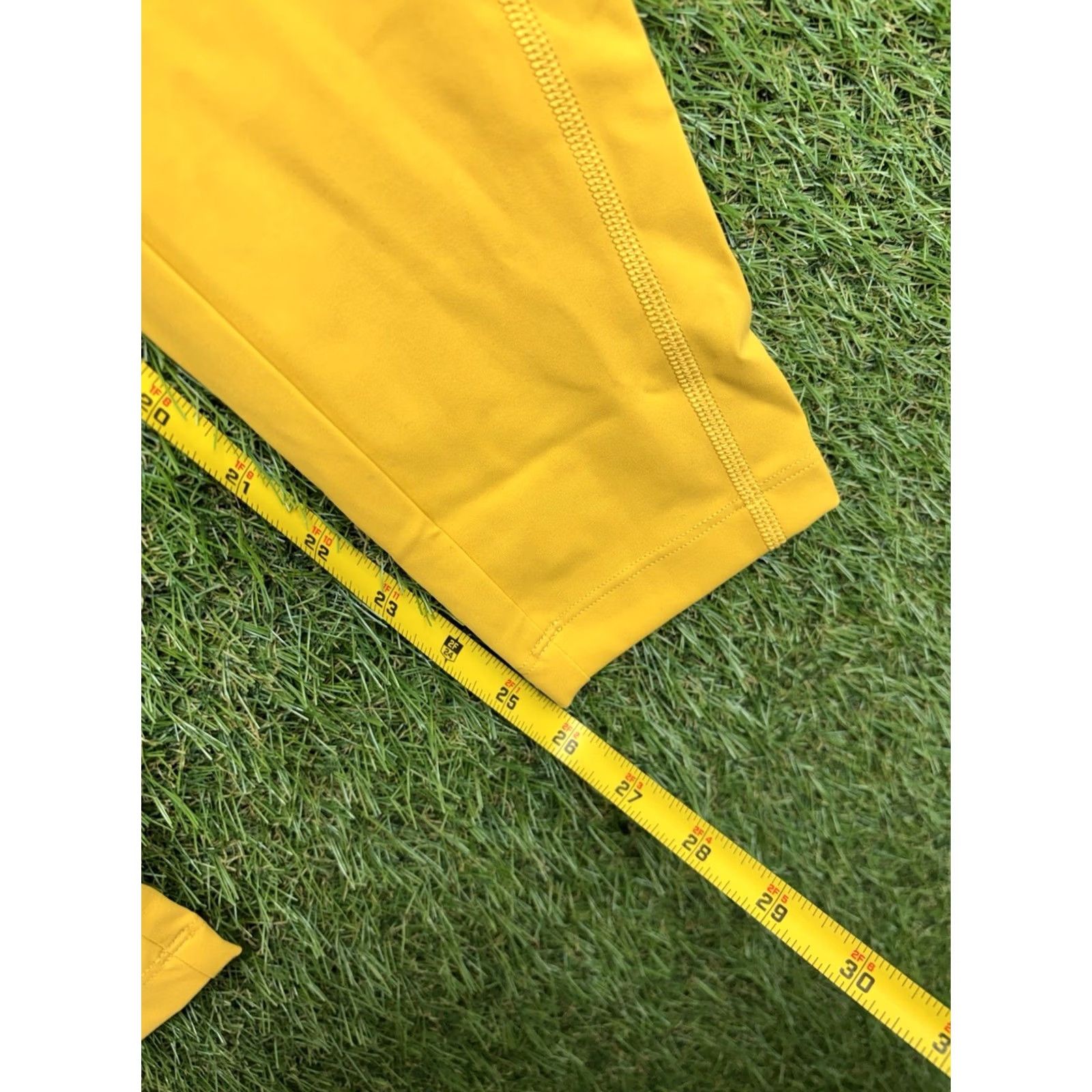 Outdoor Voices Outdoor Voices Zoom Full Length Leggings Womens M Pockets Yellow Hiking Legging Athletic Slim Fit 26in Inseam Size 32" / US 10 / IT 46 - 5 Thumbnail