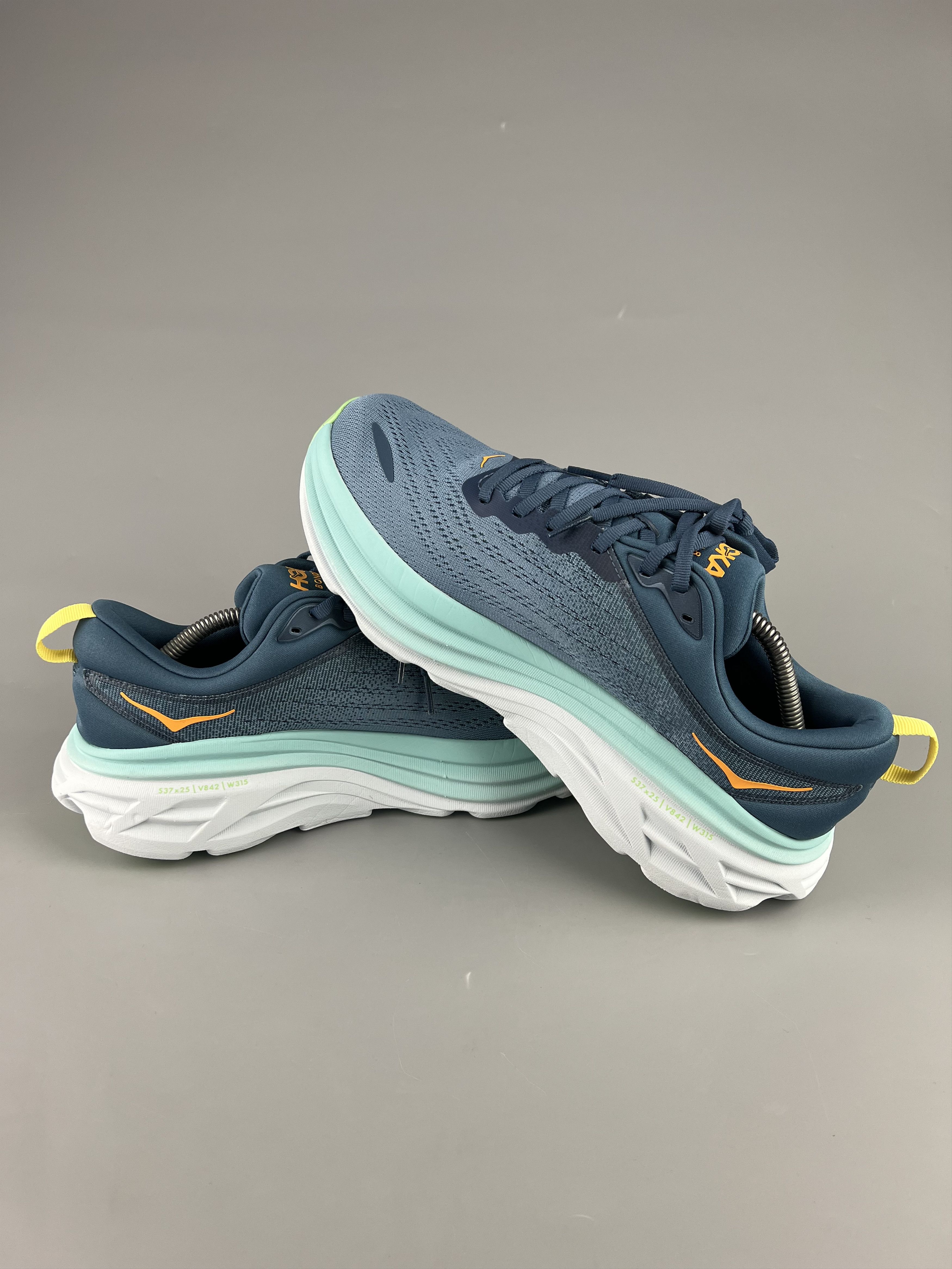 Hoka 10D Hoka One One Bondi 8 Running Shoes Gym Walking Size US 10 / EU 43 - 5 Thumbnail