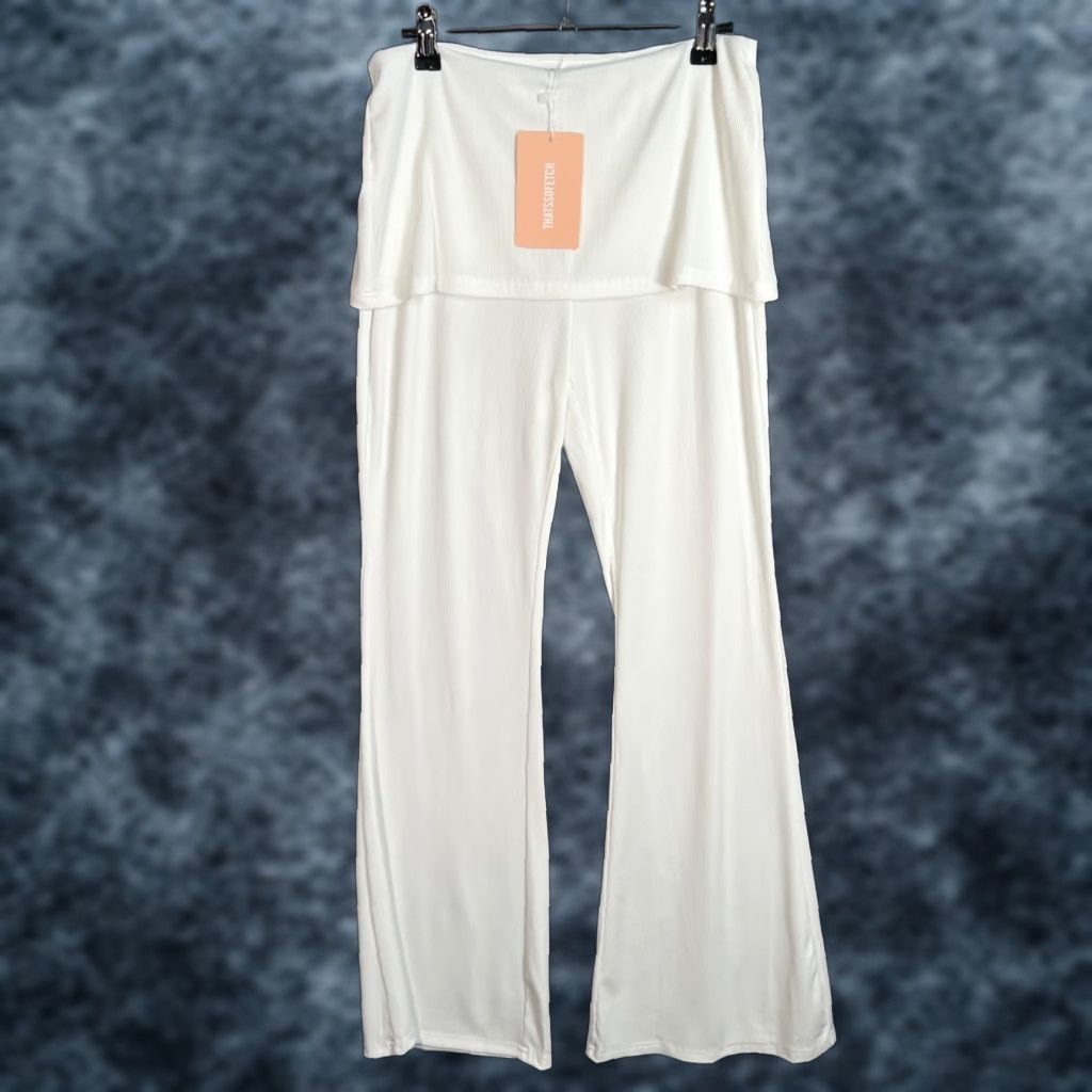 Vintage THATSOFETCH White Flared High-Waisted Pants Womens Size 8 Polyester Blend Size 30" / US 8 / IT 44 - 1 Thumbnail