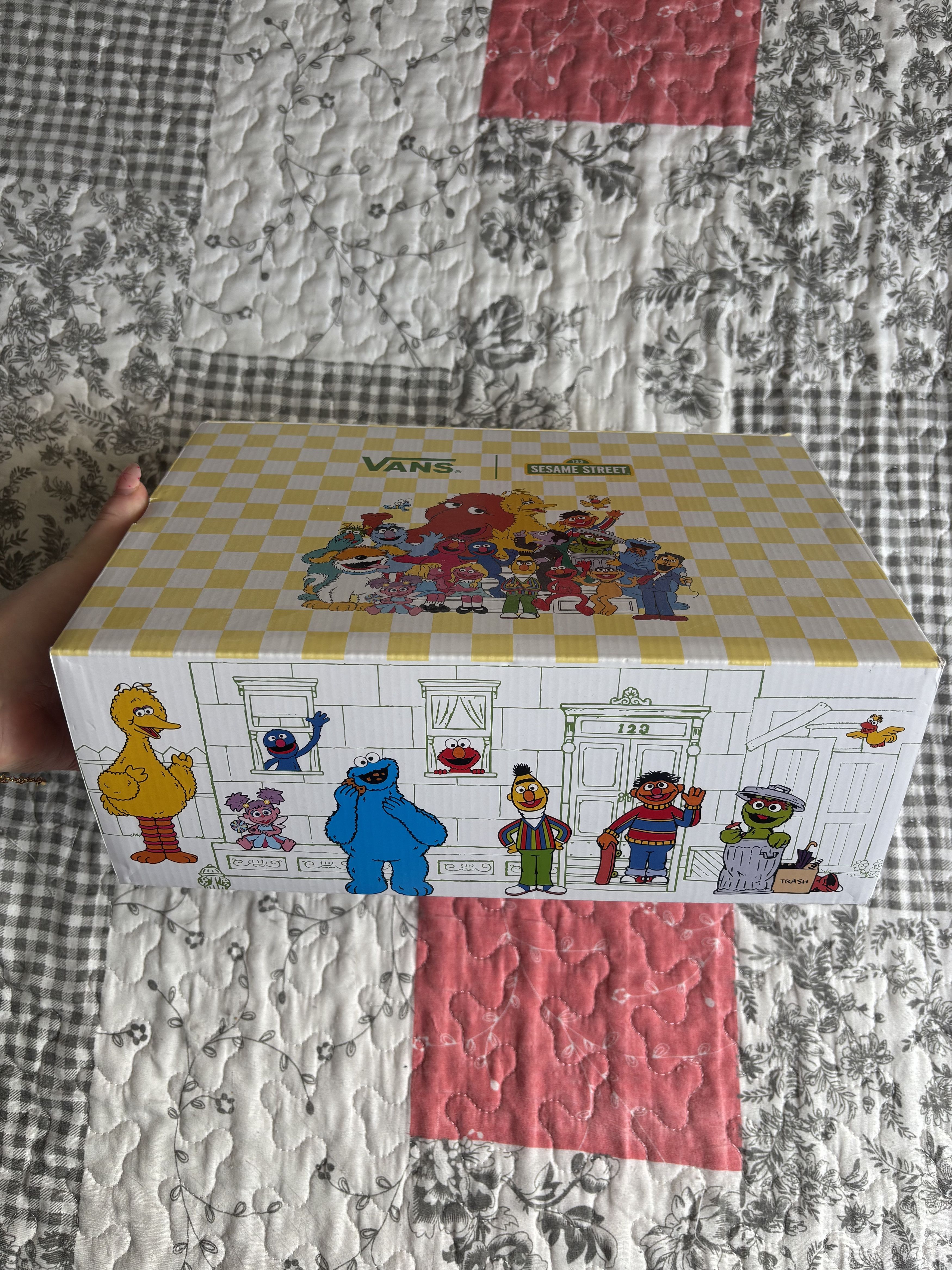 Vans Sk8-hi Sesame Street Multi Size US 8 / EU 41 - 3 Thumbnail
