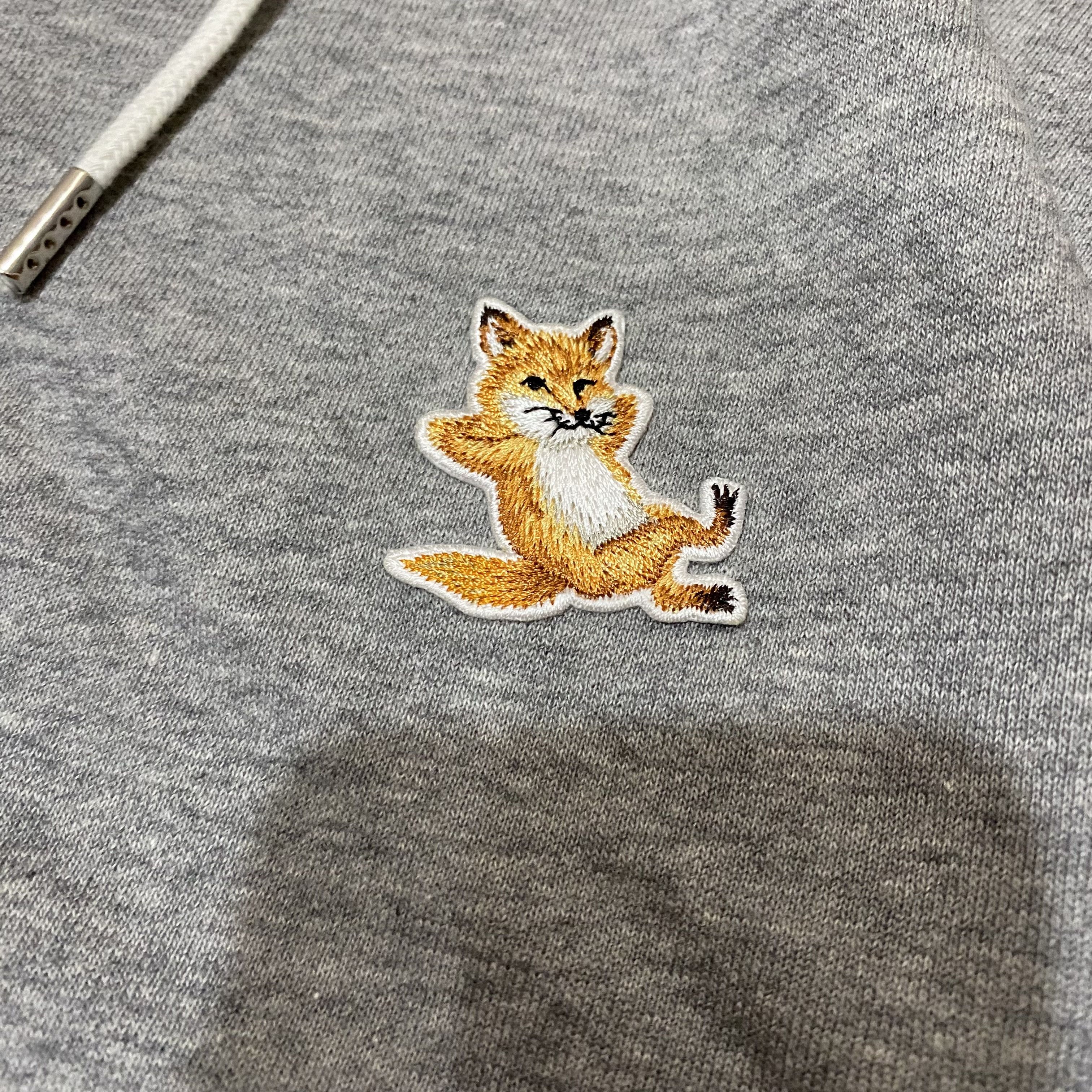 Maison Kitsune maison kitsune chillax fox patch zipped hoodie grey Size US M / EU 48-50 / 2 - 6 Thumbnail