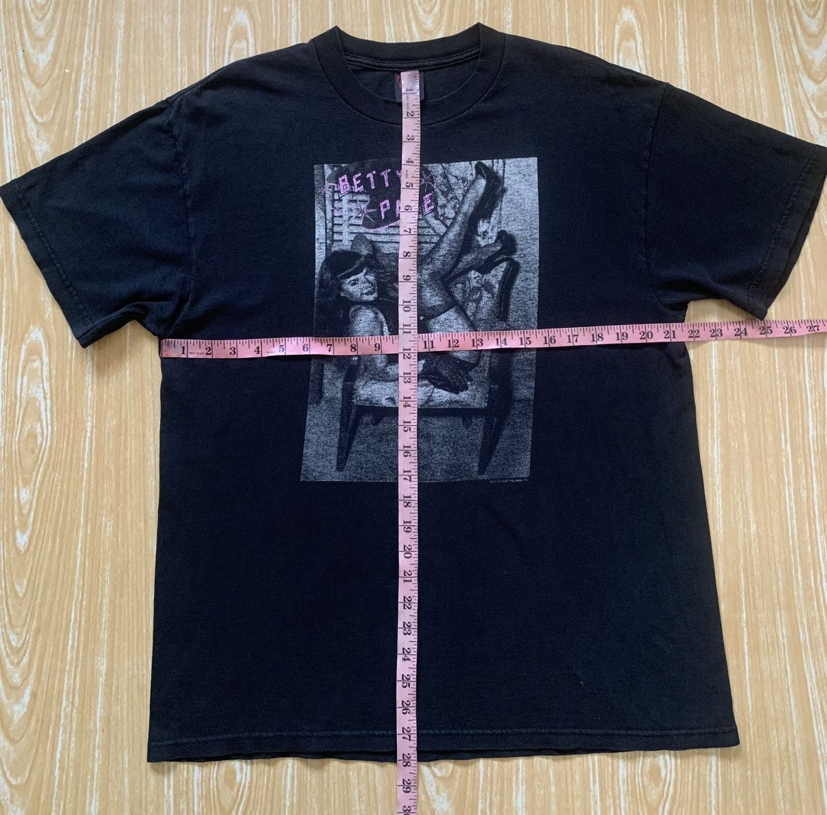 Fashion Victim Vintage 90’s Betty Page x Fashion Victim T Shirt Size US L / EU 52-54 / 3 - 13 Thumbnail
