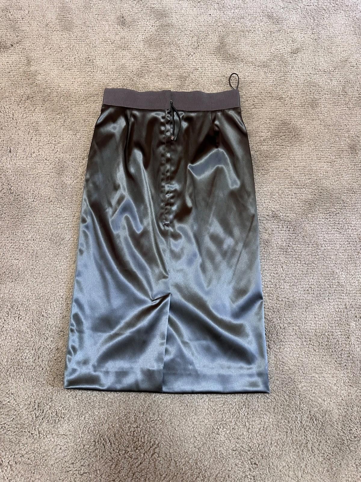 Dolce & Gabbana Dolce and Gabbana Silver Satin Pencil Midi Skirt S Size 27" / US 4 / IT 40 - 4 Thumbnail