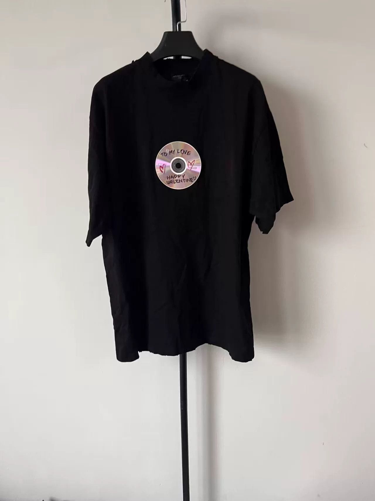 Balenciaga Balenciaga Letter CD Print Crewneck T-Shirt Size US M / EU 48-50 / 2 - 1 Thumbnail
