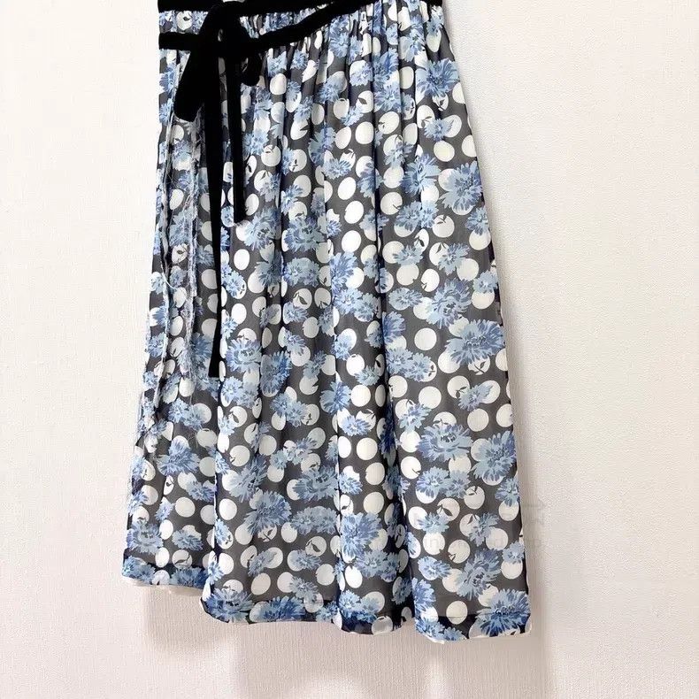 Comme des Garcons Comme Des Garcons size M Goose Down Ribbon Floral Wrap Ski Size 22" - 3 Thumbnail