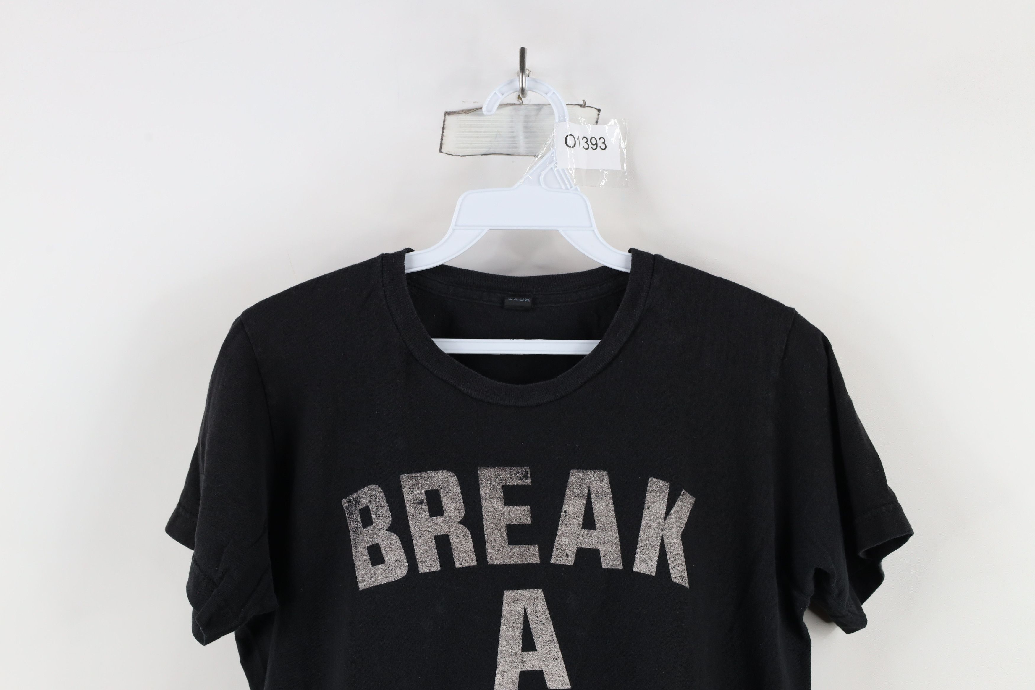 Vintage Vintage Y2K Break A Leg Tour Foo Fighters Band T-Shirt Size US S / EU 44-46 / 1 - 2 Thumbnail