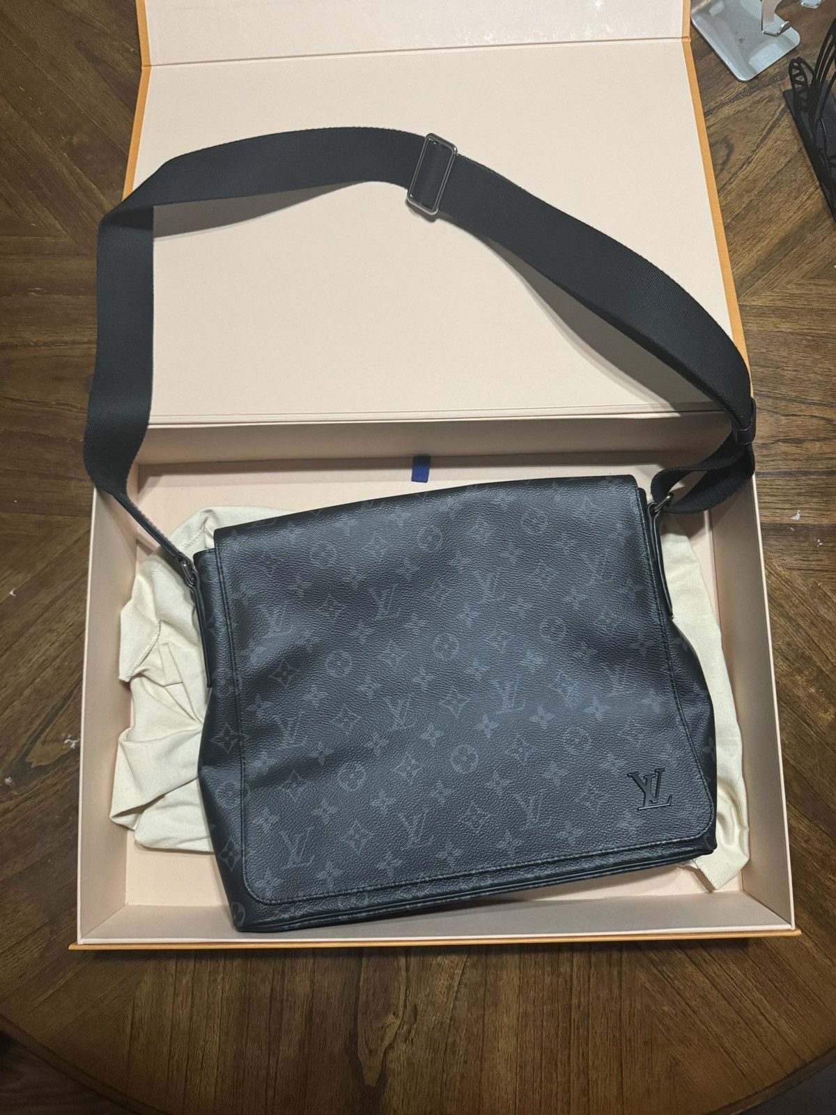 Louis Vuitton Louis Vuitton bag Size ONE SIZE - 1 Thumbnail