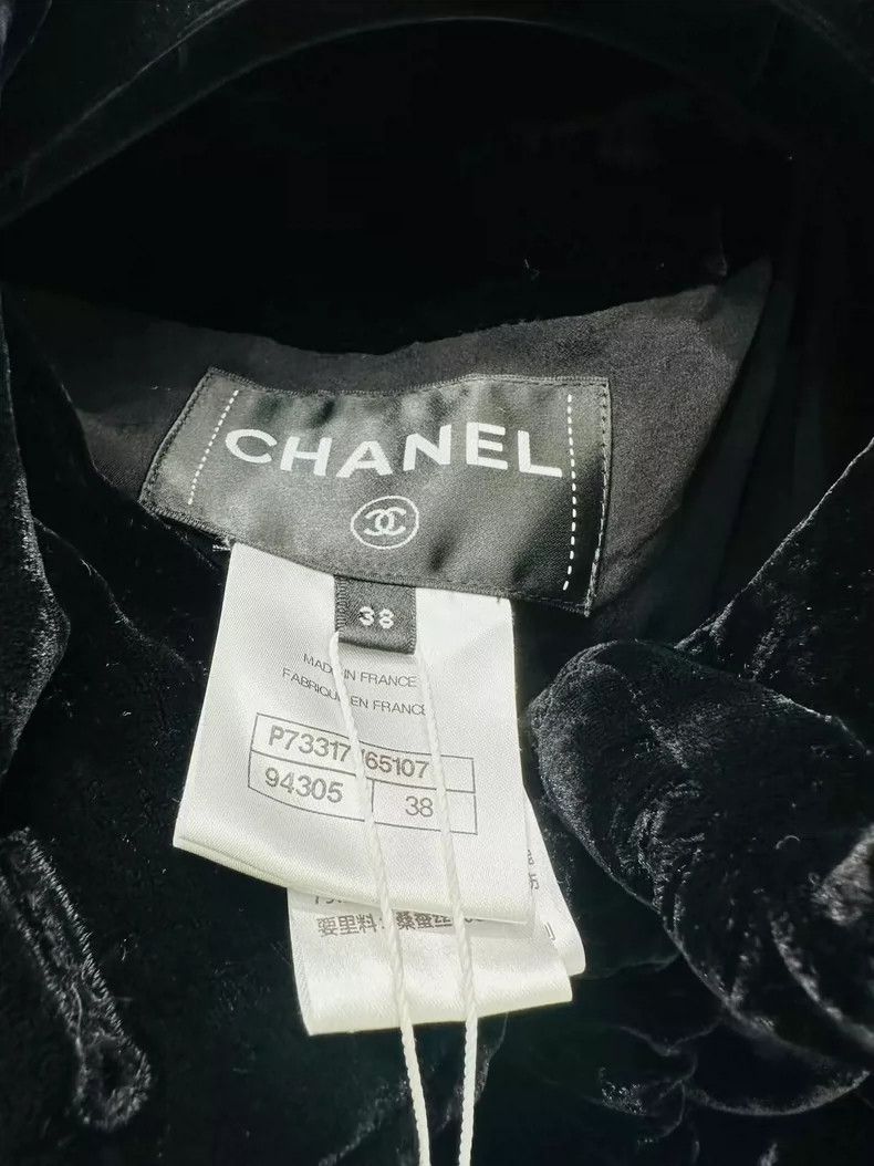 Chanel Chanel Autumn and winter preview black velvet embroidery l Size XS / US 0-2 / IT 36-38 - 4 Thumbnail