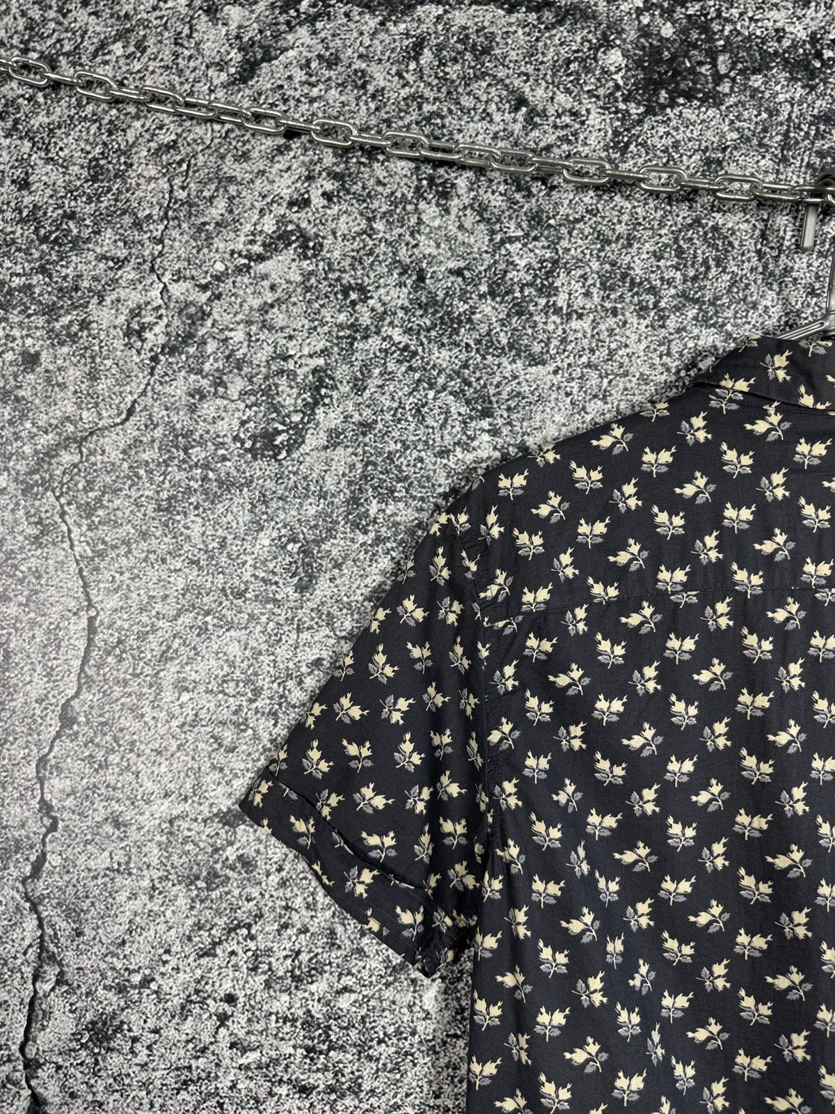 Allsaints Allsaints Lucerne SS Shirt Maple Leaf Print Button Up Size S Size US S / EU 44-46 / 1 - 10 Thumbnail