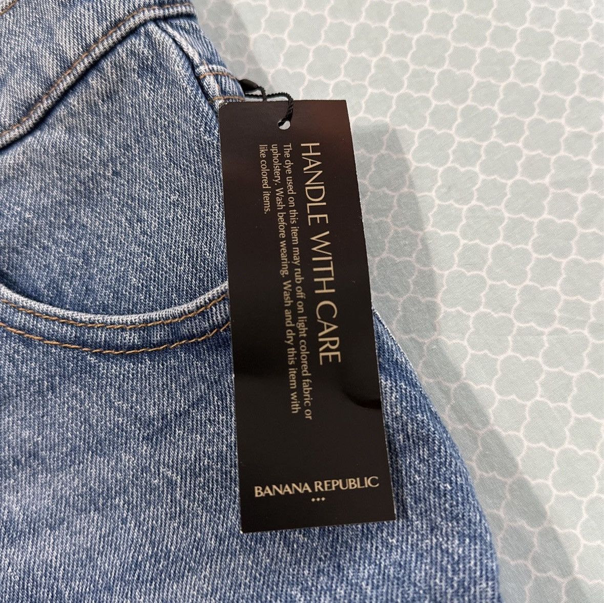 Banana Republic Banana Republic Denim Shorts Women’s Size 24 or Size 00 Size 24" / US 00 / IT 34 - 4 Thumbnail