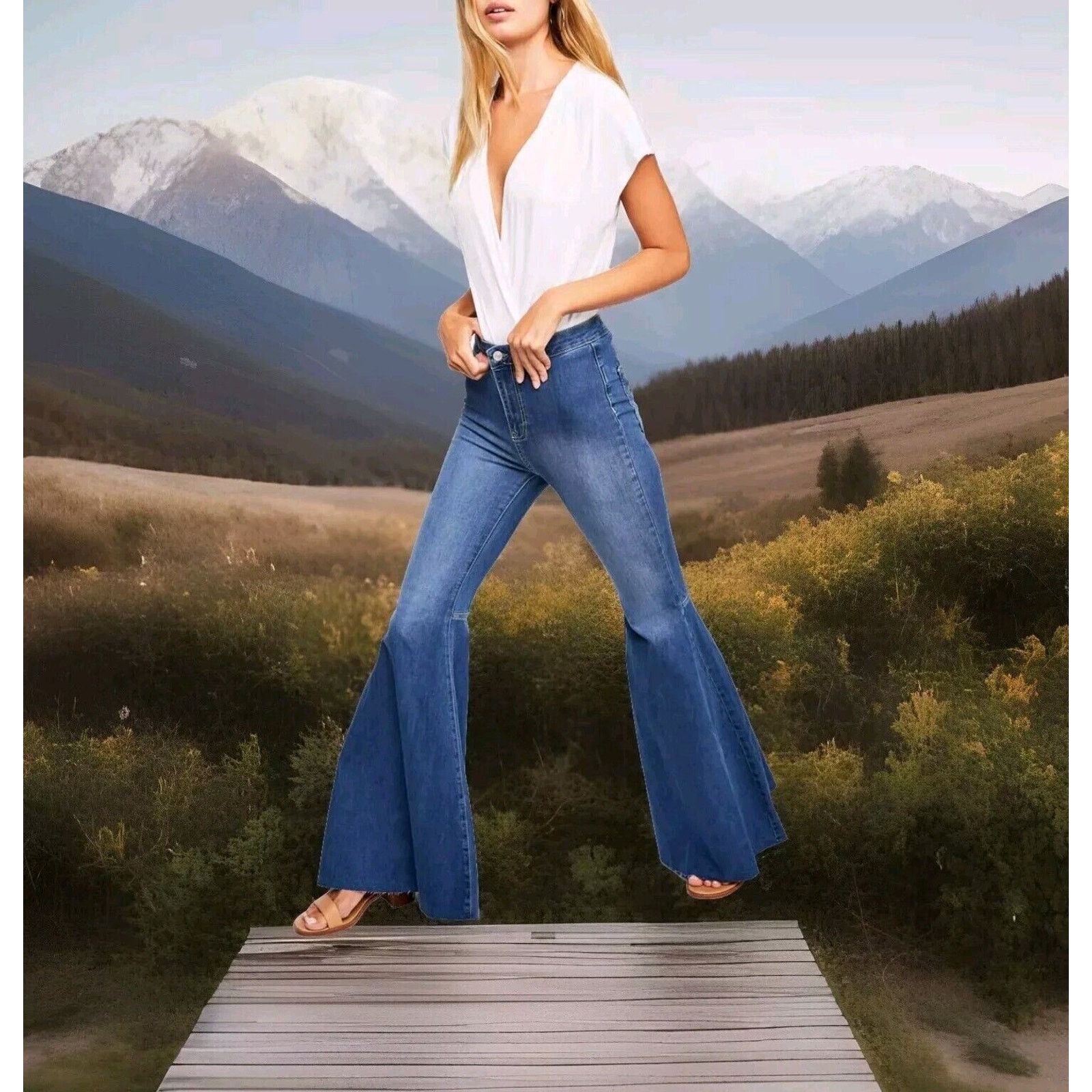 Free People Free People Just Float On Flare Bell Bottom HIGH RISE 27 Size 27" / US 4 / IT 40 - 4 Thumbnail