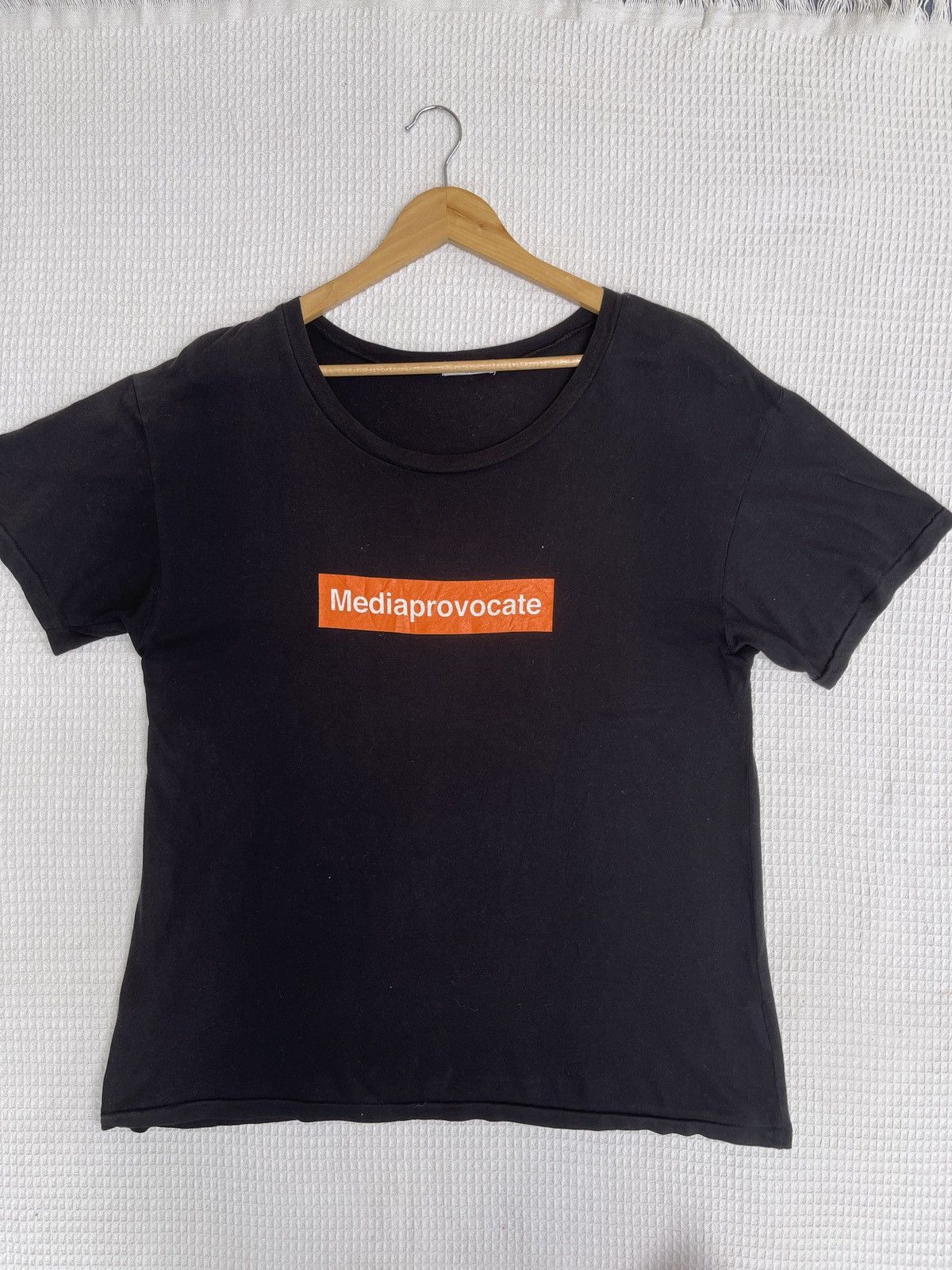Vintage Rare🔥RNA INC Mediaprovocate inspired Trainspotting Tee Size US L / EU 52-54 / 3 - 11 Thumbnail