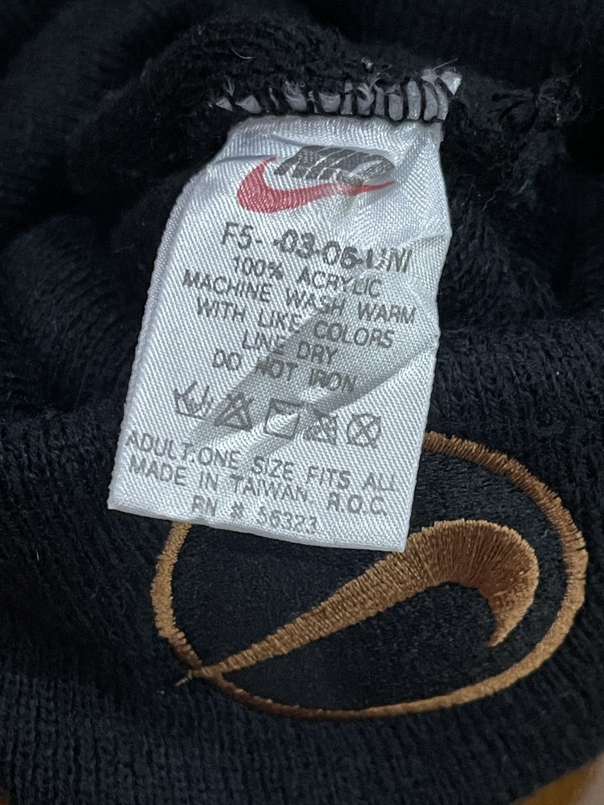 Nike 90s Nike Swoosh Black Beanie Hats Size ONE SIZE - 4 Thumbnail