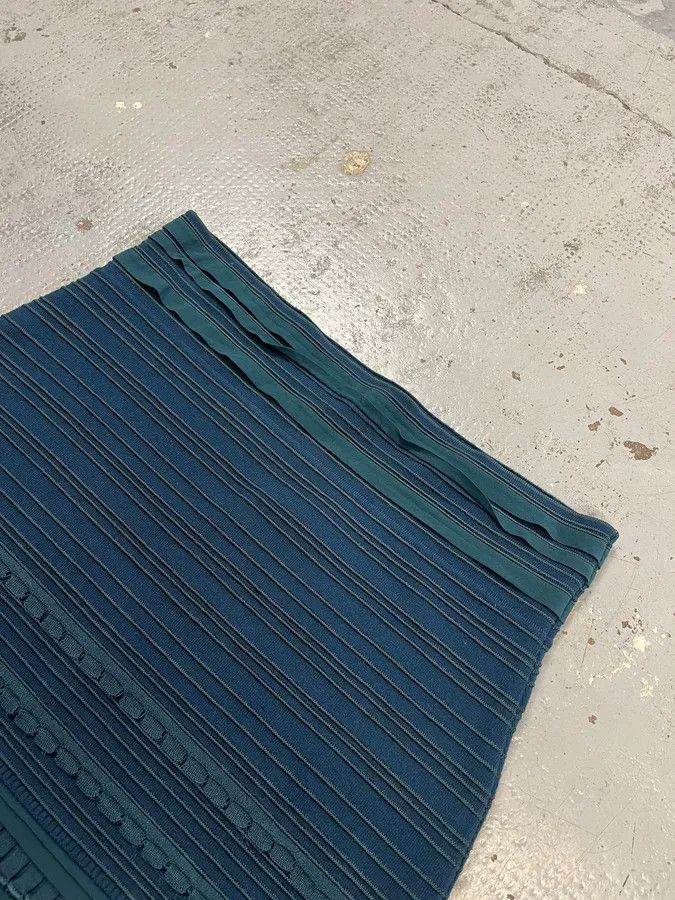 Roberto Cavalli Roberto Cavalli Teal Wool Textured Blue Midi Skirt Size 28" / US 6 / IT 42 - 5 Thumbnail