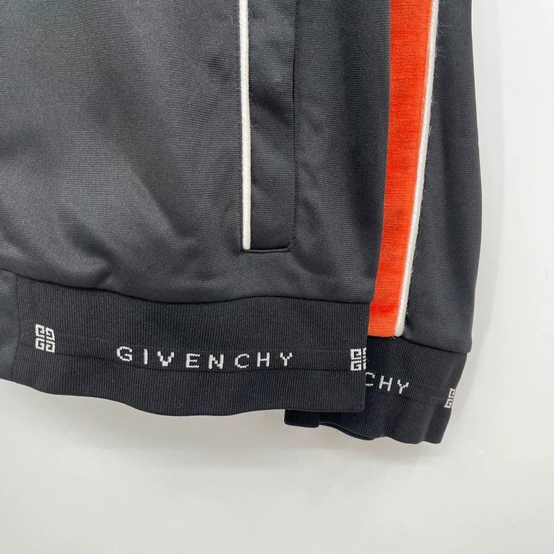 Givenchy Givenchy Velvet Embroidered Lettering Zipper Jacket Size US XL / EU 56 / 4 - 4 Thumbnail