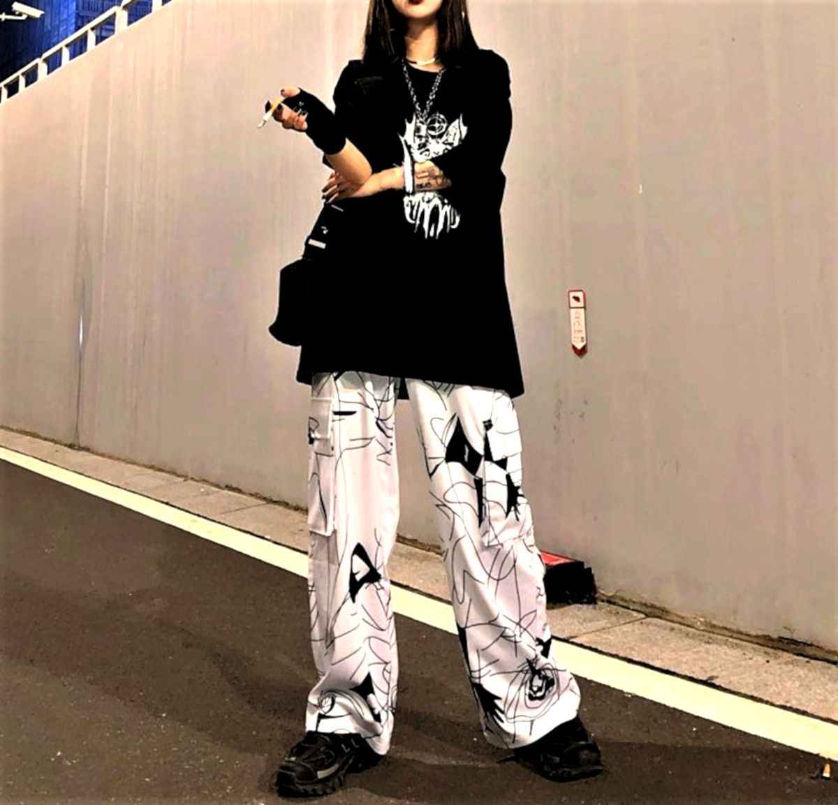 Designer × Japanese Brand Punk Hippie Goth Abstract Wide Leg Cargo Pants Unique Size US 28 / EU 44 - 4 Thumbnail
