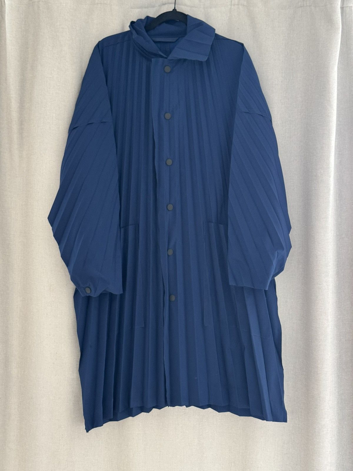 Homme Plisse Issey Miyake Homme Plisse Issey Miyake Edge coat pleated one size jacket Size US M / EU 48-50 / 2 - 12 Thumbnail