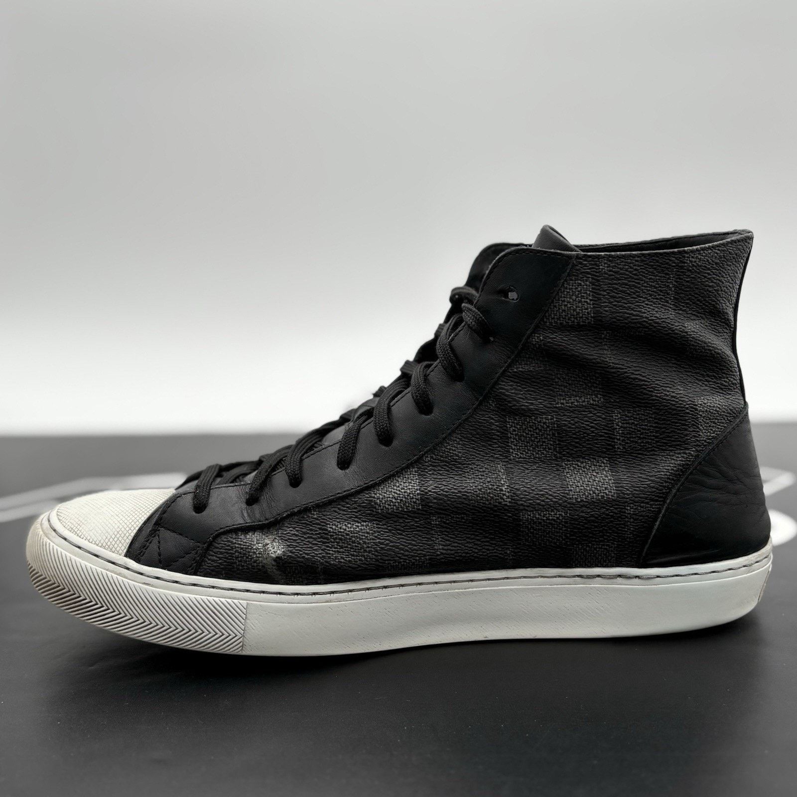 Louis Vuitton Louis Vuitton Tattoo Line High Top Damier Graphite ' Black ' Size US 8 / EU 41 - 4 Thumbnail