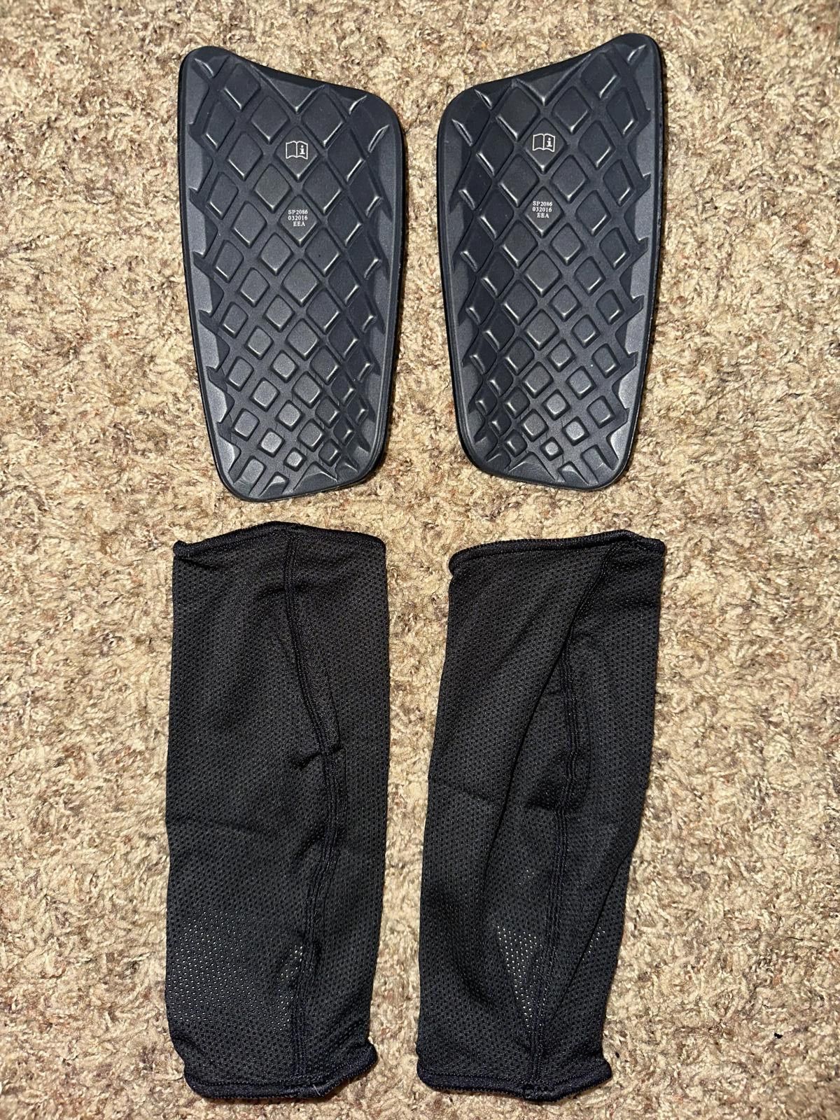 Nike Nike Shin Pads Mercurial Lite Fast Shin Guard Size ONE SIZE - 7 Thumbnail