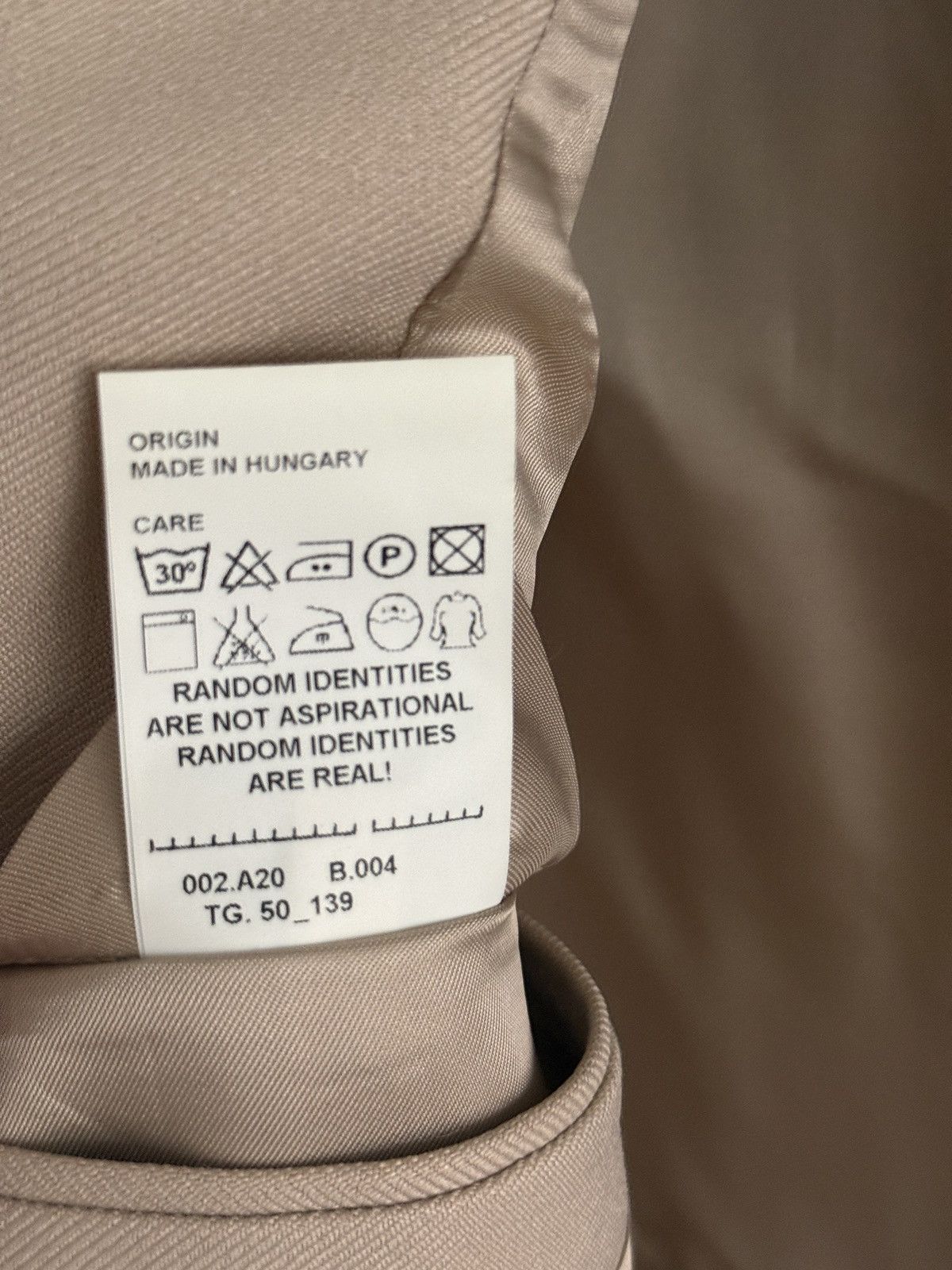 Random Identities Random Identities Classic Buttonless Blazer in Tan Size 50R - 6 Thumbnail