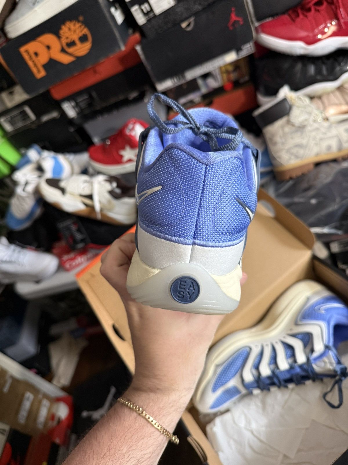 Nike Nike kd 18 boys and girls club sz 11 Size US 11 / EU 44 - 4 Thumbnail