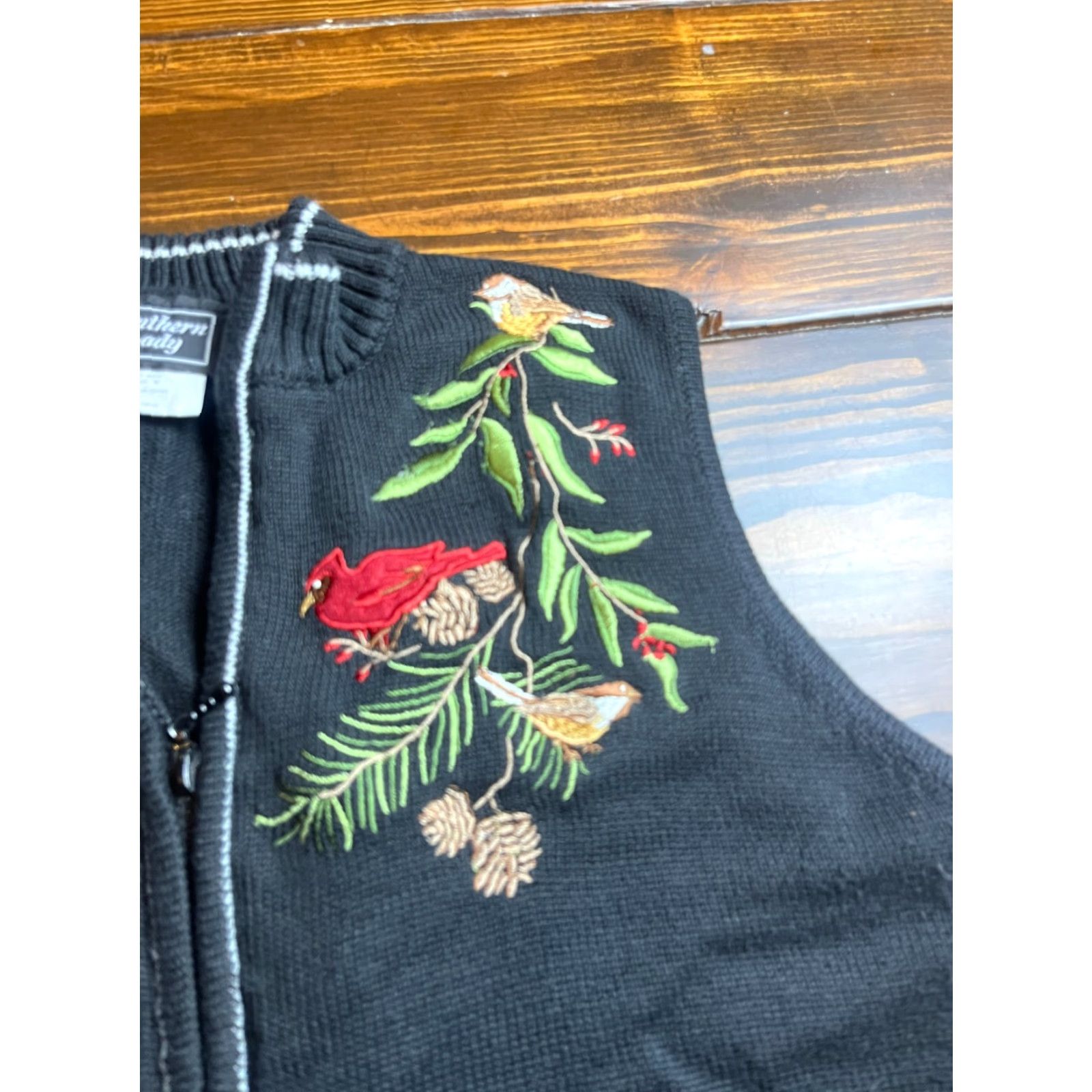 Vintage VEST Womens Medium Black Southern Lady Cardinal Floral Bird Embroidered Sweater Size M / US 6-8 / IT 42-44 - 4 Thumbnail