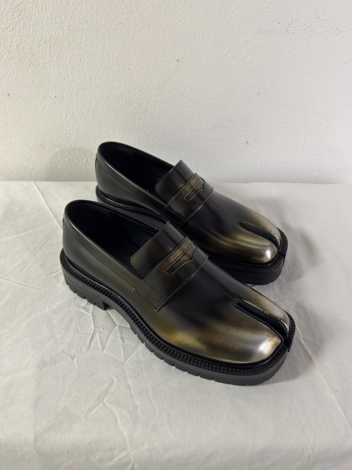 Maison Margiela Maison Margiela Tabi Platform Loafers - Black / Gold 39 Size US 9 / IT 39 - 3 Thumbnail