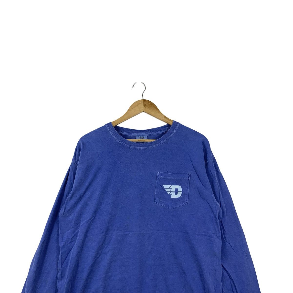 Vintage Vintage Y2K THE DAYTON FLYERS Basketball University Tee Size US L / EU 52-54 / 3 - 3 Thumbnail